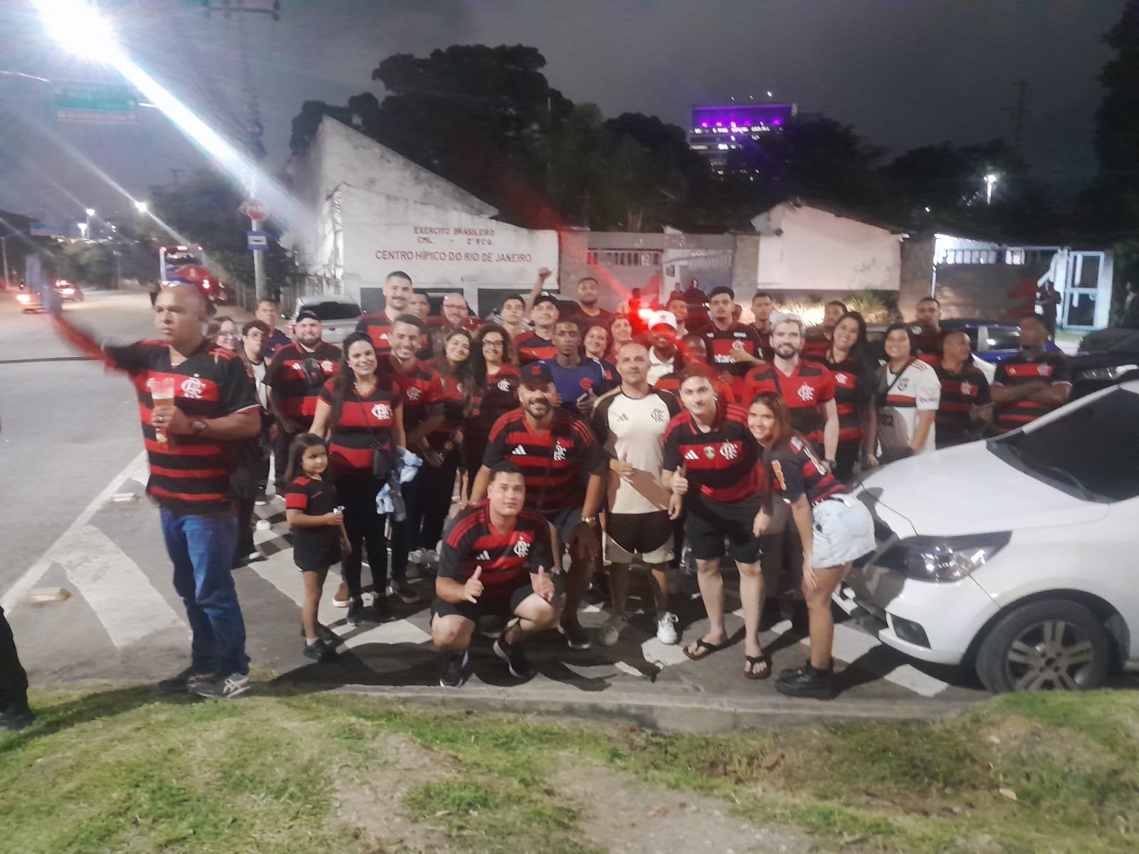 Grupo viajando com a TMT Turismo para um evento